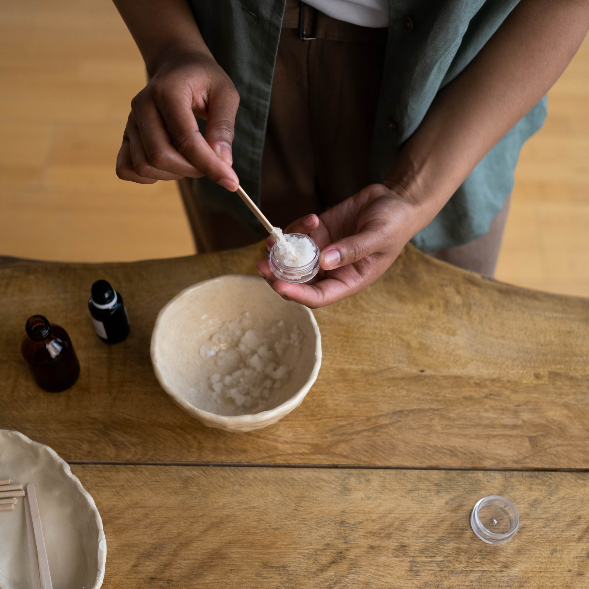 preparing ointment