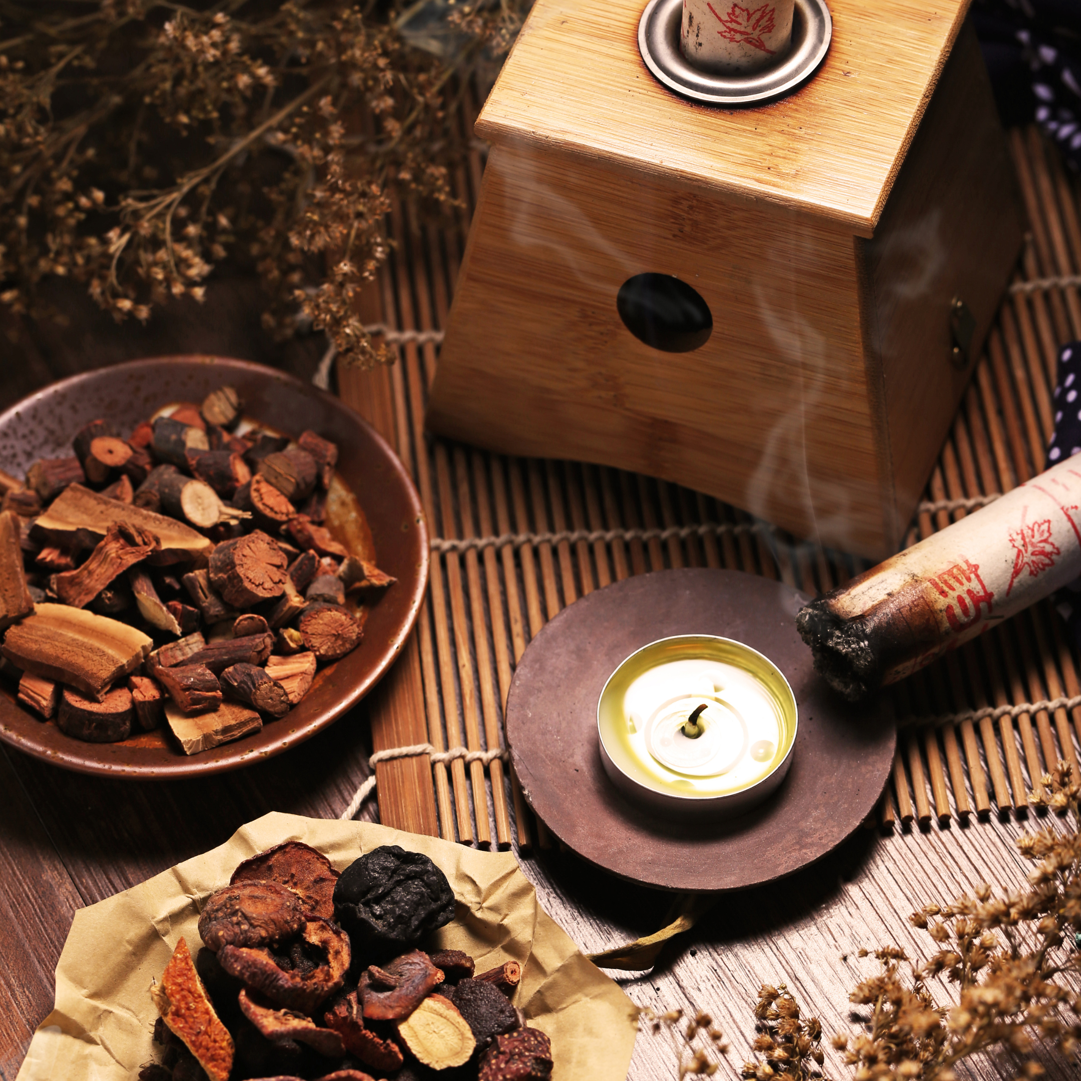 moxibustion therapy with box