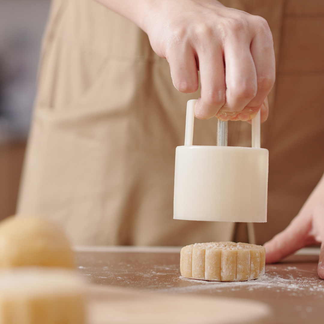 baking mooncakes